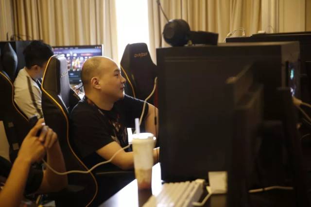 抗前抢到身 抗前抢到身