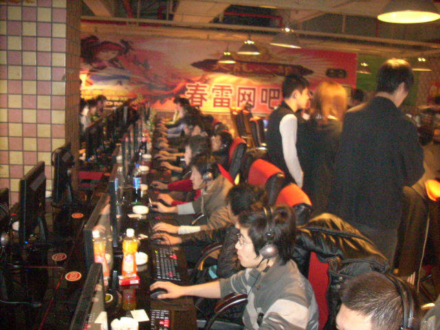 德利赫特与 德利赫特与